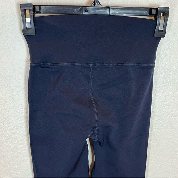 Fabletics High Waisted SculptKnit Dot Leggings in Thunder size Small - Picture 8 of 12